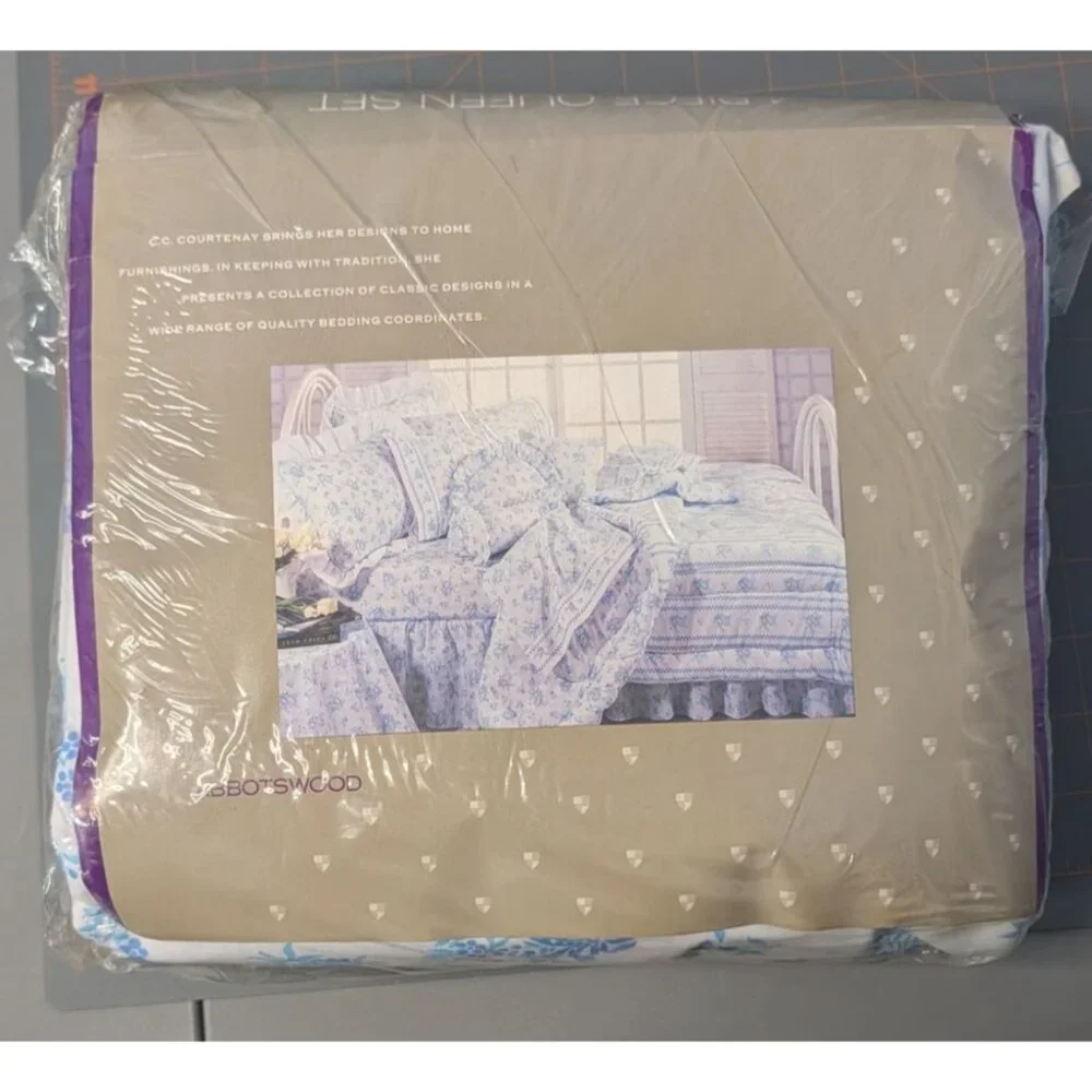 Courtney Queen 4-Piece Sheet Set Percale Cotton/Polyester Blend - Picture 2 of 11